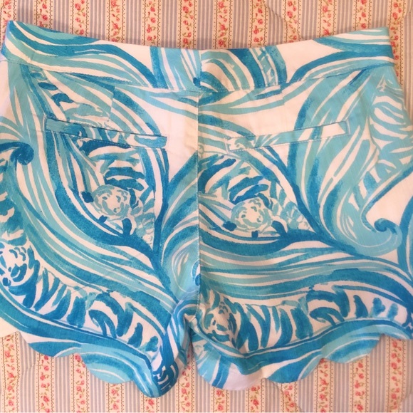 Lilly Pulitzer Callahan shorts - Picture 2 of 4